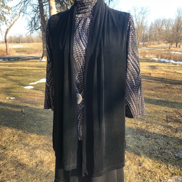 Open Front Top - Picture 2 of 8